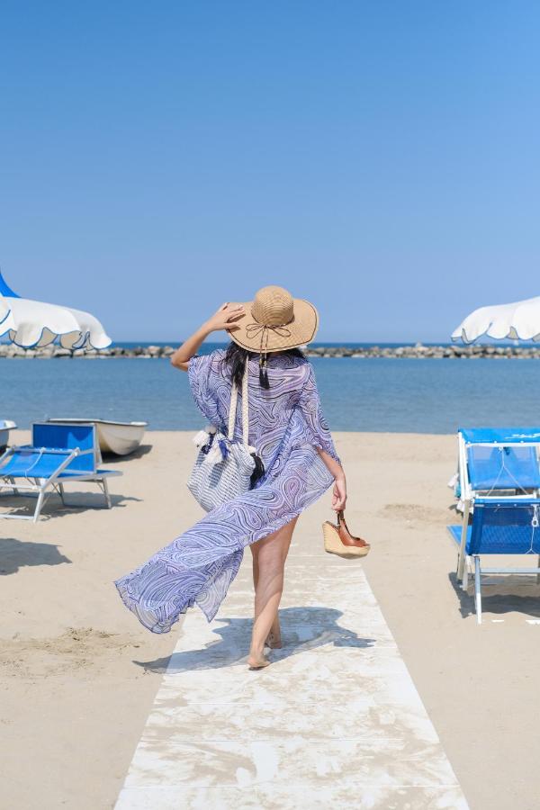 Hotel Thea Bellaria-Igea Marina Exterior photo