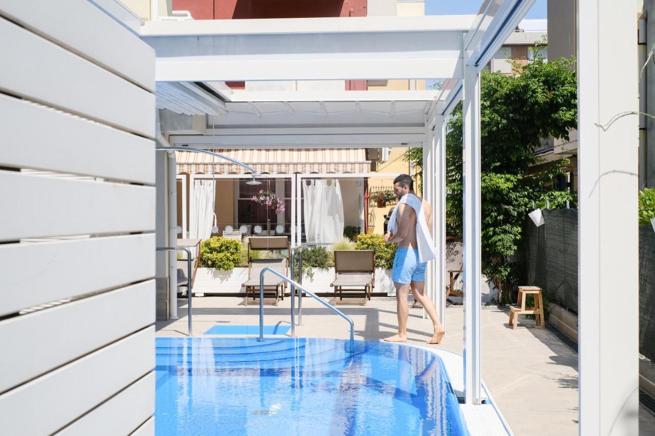 Hotel Thea Bellaria-Igea Marina Exterior photo